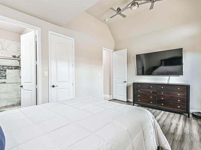 829 Sage Way Lane, Friendswood, TX 77546