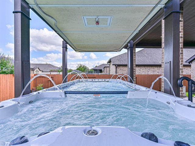 829 Sage Way Lane, Friendswood, TX 77546