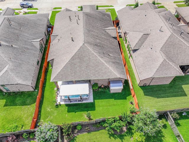 829 Sage Way Lane, Friendswood, TX 77546