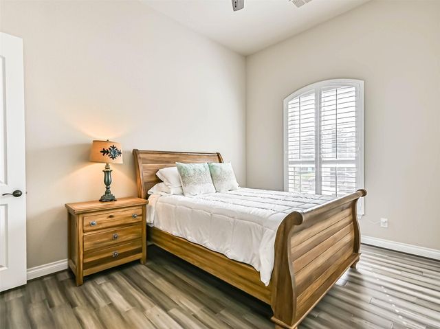 829 Sage Way Lane, Friendswood, TX 77546