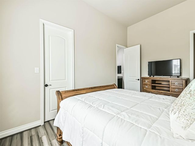 829 Sage Way Lane, Friendswood, TX 77546