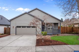 240 Norway St, Silverton, OR 97381