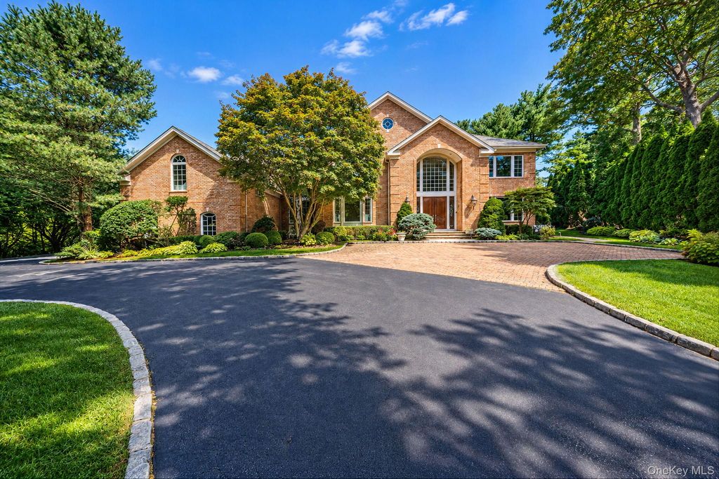 19 Cobblestone Court, Centerport, NY 11721 — exterior