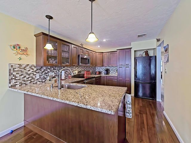 700 Shore Drive 1205, Fall River, MA 02721