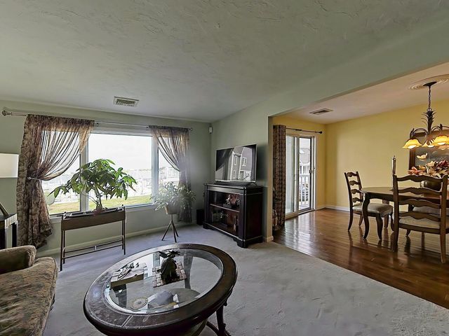 700 Shore Drive 1205, Fall River, MA 02721