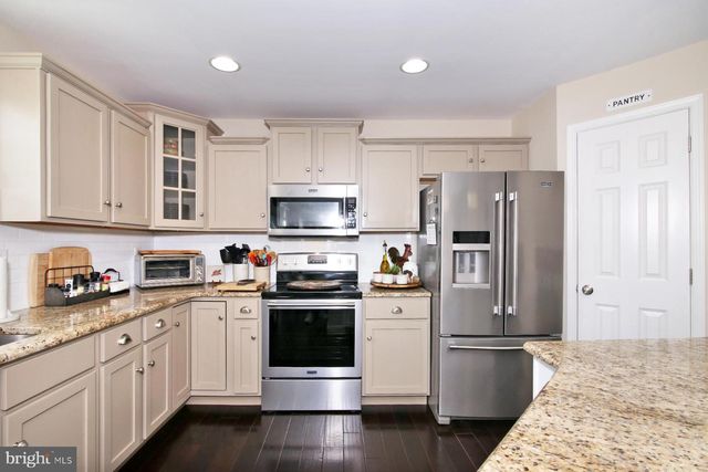 38 PALMER ST, Lebanon, PA 17042