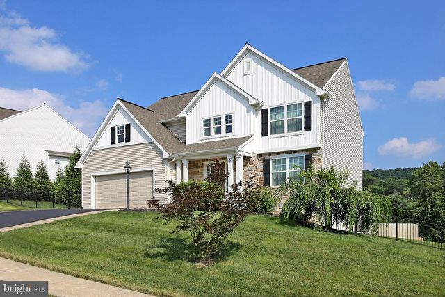 38 PALMER ST, Lebanon, PA 17042