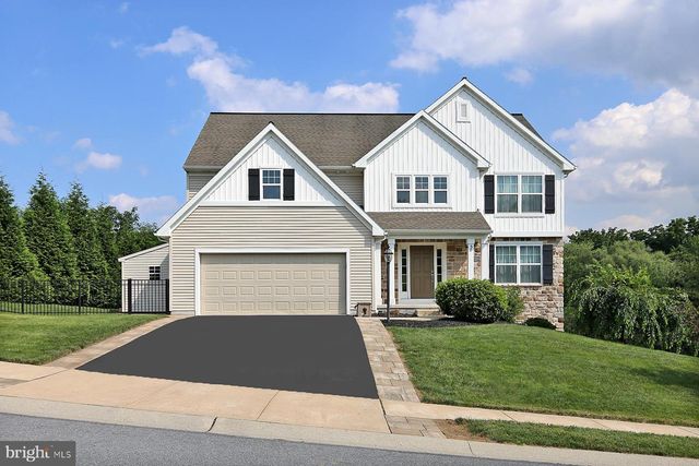 38 PALMER ST, Lebanon, PA 17042