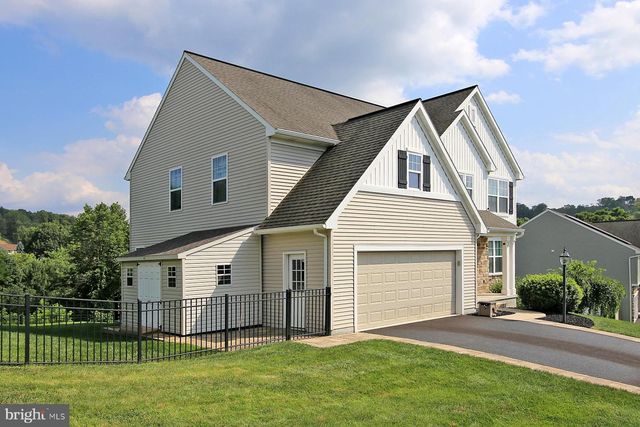 38 PALMER ST, Lebanon, PA 17042