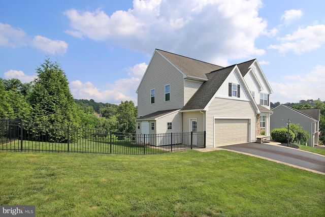 38 PALMER ST, Lebanon, PA 17042