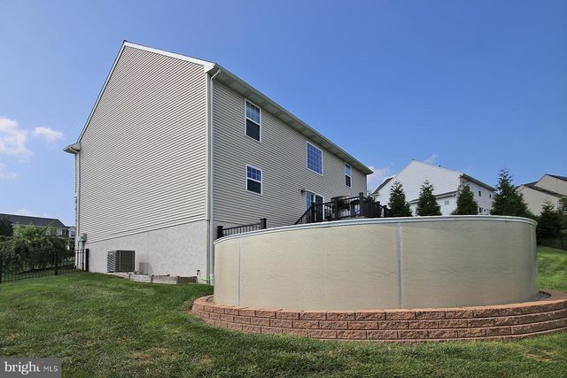 38 PALMER ST, Lebanon, PA 17042