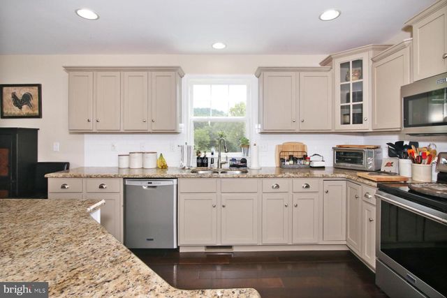 38 PALMER ST, Lebanon, PA 17042