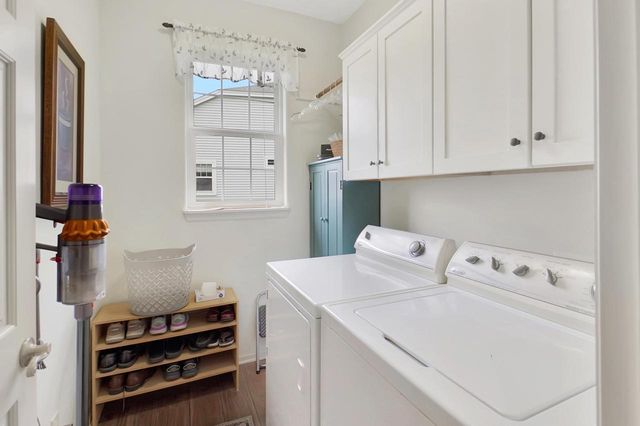 N52W35321 Lighthouse LANE, Oconomowoc, WI 53066