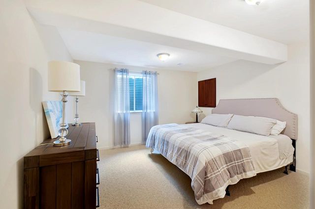 N52W35321 Lighthouse LANE, Oconomowoc, WI 53066