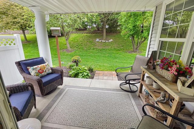 N52W35321 Lighthouse LANE, Oconomowoc, WI 53066