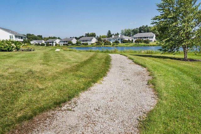 N52W35321 Lighthouse LANE, Oconomowoc, WI 53066