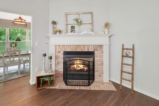 N52W35321 Lighthouse LANE, Oconomowoc, WI 53066