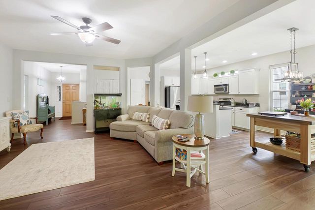 N52W35321 Lighthouse LANE, Oconomowoc, WI 53066