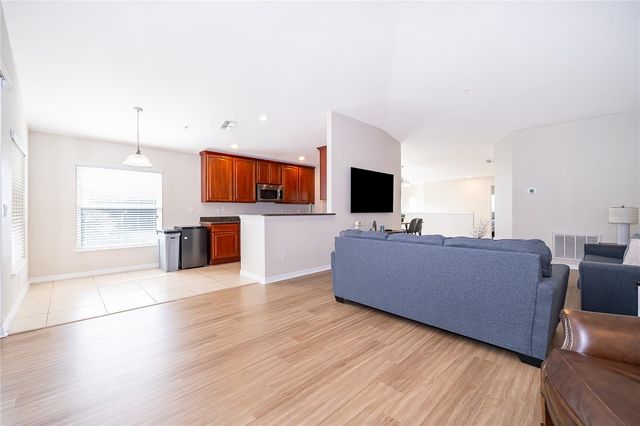 8301 BELLA VIDA CIRCLE 8301, Davenport, FL 33896