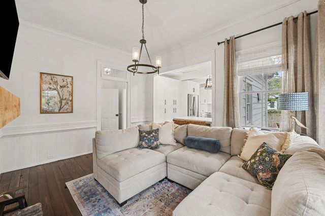 216 W Carolina Avenue, Summerville, SC 29483