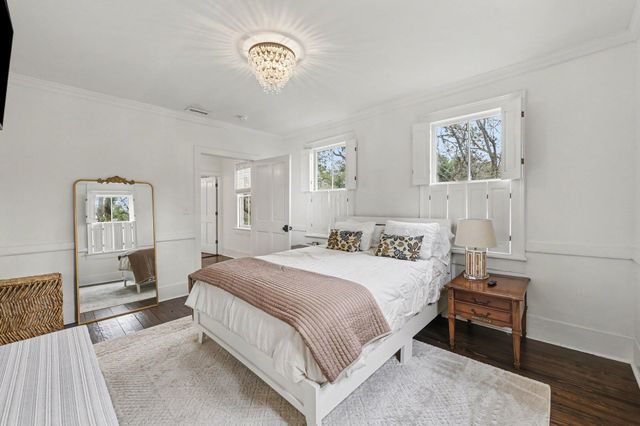 216 W Carolina Avenue, Summerville, SC 29483