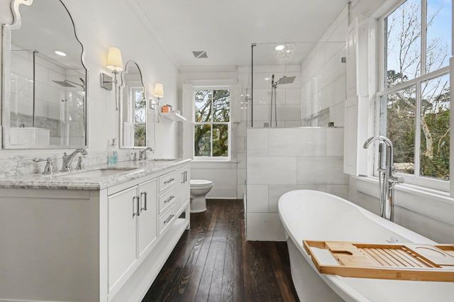 216 W Carolina Avenue, Summerville, SC 29483