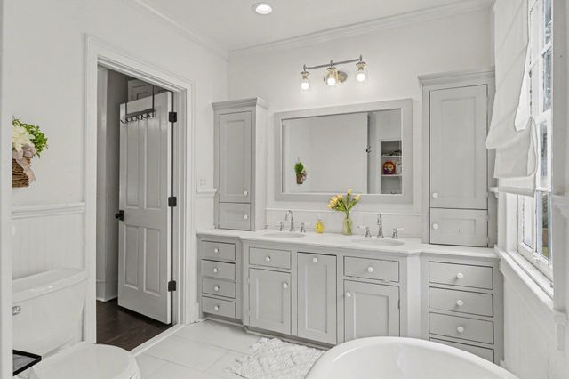 216 W Carolina Avenue, Summerville, SC 29483