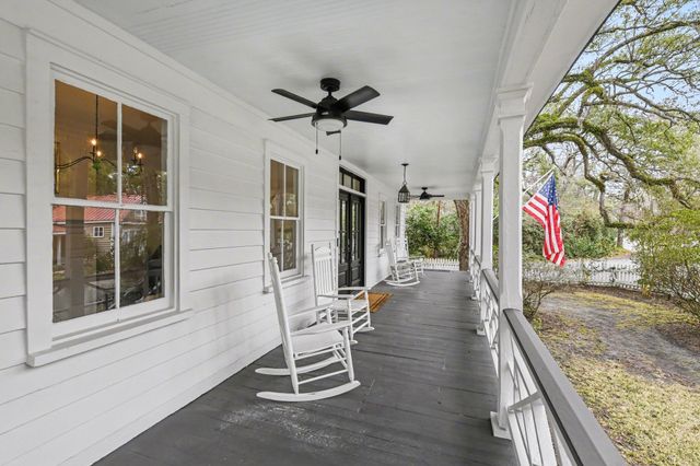 216 W Carolina Avenue, Summerville, SC 29483