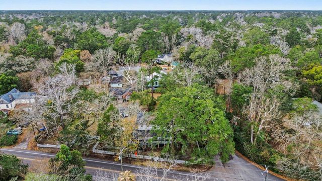 216 W Carolina Avenue, Summerville, SC 29483