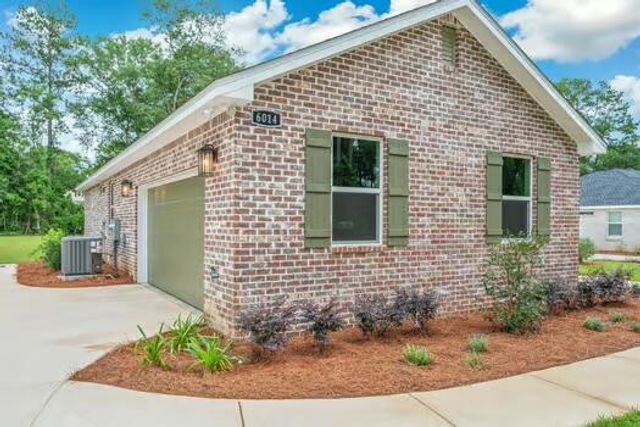 6014 Paige Lane, Crestview, FL 32536