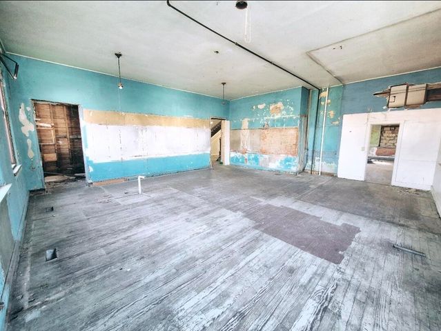 85 N Main Street, Walton, KY 41094
