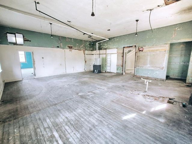 85 N Main Street, Walton, KY 41094