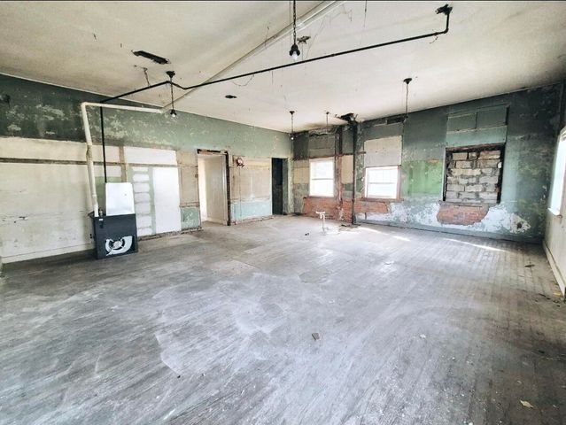 85 N Main Street, Walton, KY 41094