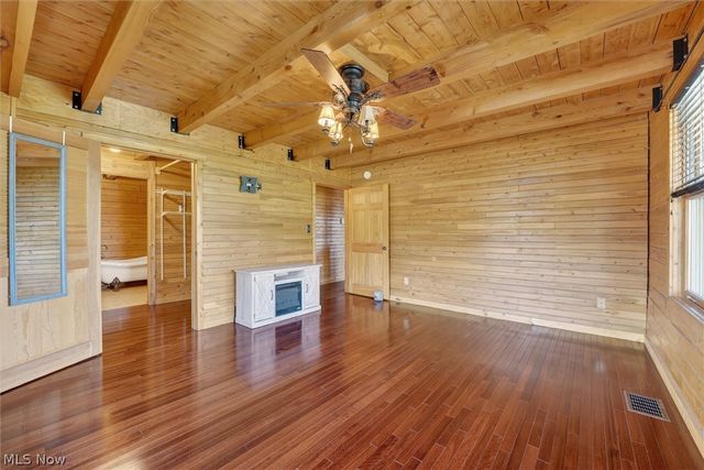 9684 Shepler Church Avenue, Bolivar, OH 44612