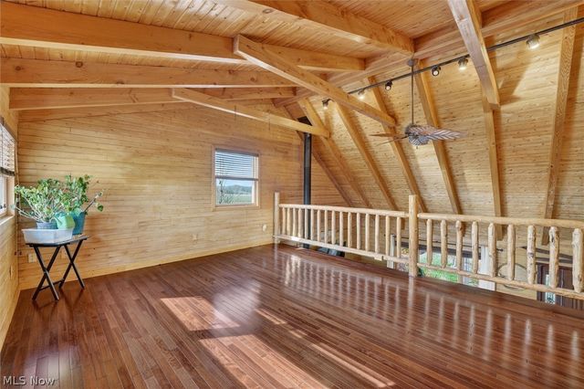 9684 Shepler Church Avenue, Bolivar, OH 44612