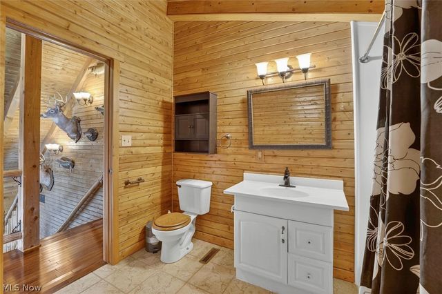 9684 Shepler Church Avenue, Bolivar, OH 44612