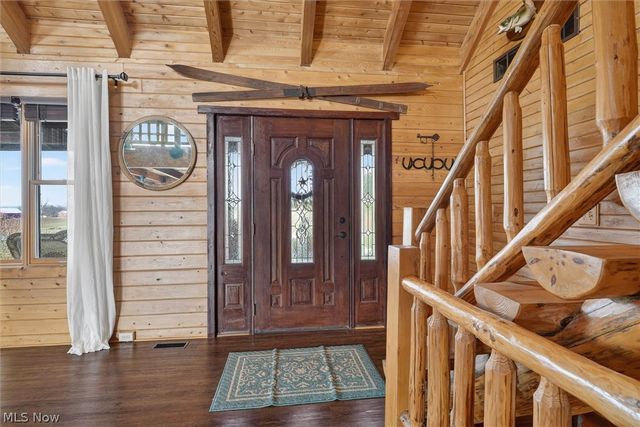 9684 Shepler Church Avenue, Bolivar, OH 44612