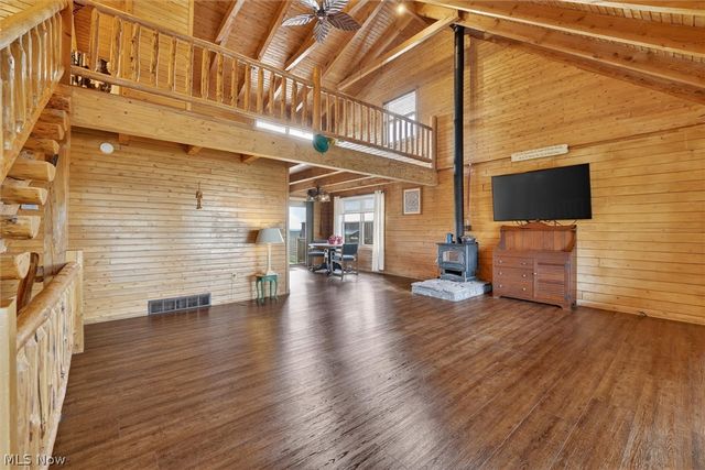 9684 Shepler Church Avenue, Bolivar, OH 44612