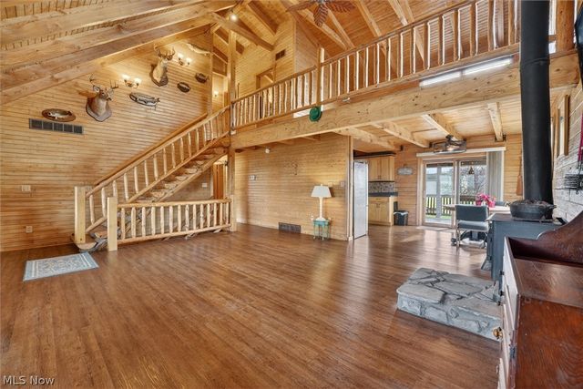 9684 Shepler Church Avenue, Bolivar, OH 44612