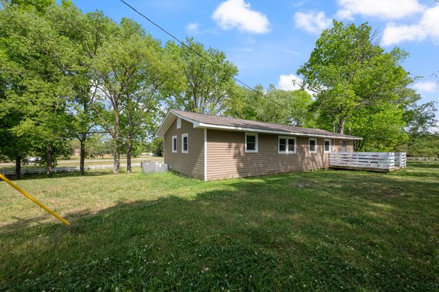 1657 Hwy 41A N, Shelbyville, TN 37160