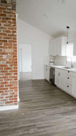 4427 N Washington St, Spokane, WA 99205