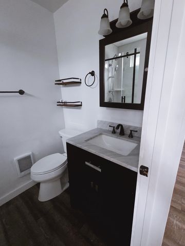 4427 N Washington St, Spokane, WA 99205