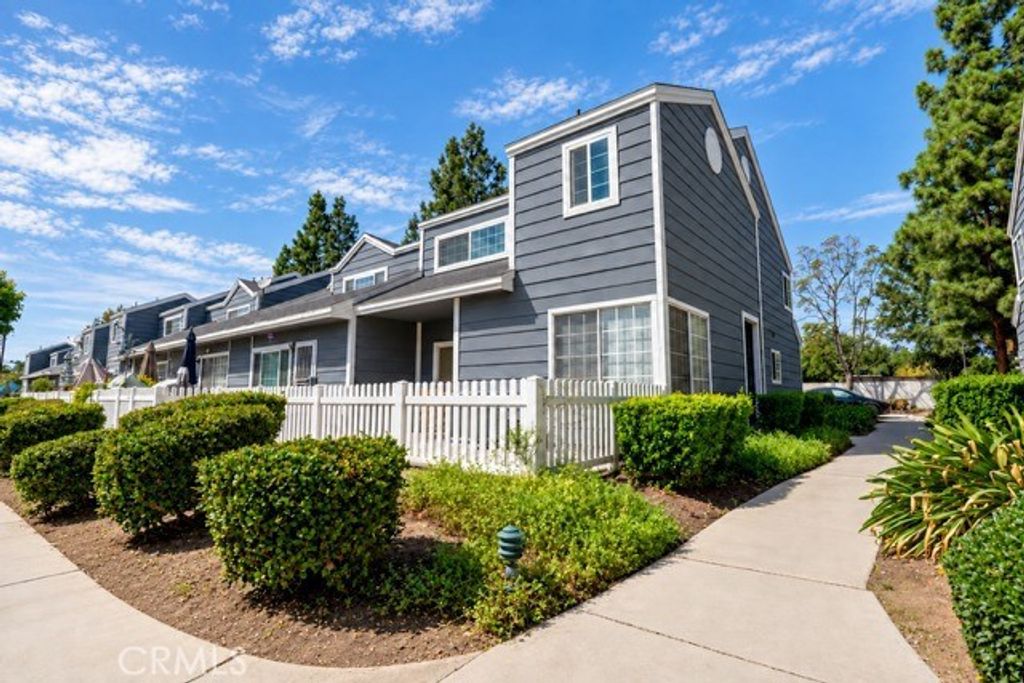 2233 S Fern, Ontario, CA 91762 — exterior