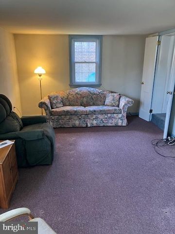 240 PINEHURST RD, Wilmington, DE 19803