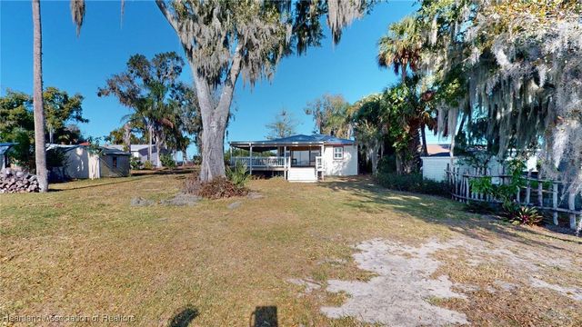 1405 N.Lake Reedy Boulevard, Frostproof, FL 33843