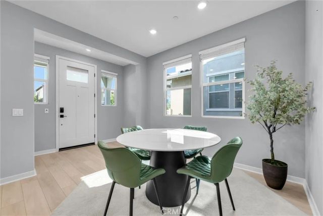 3948 Lavine Way 101, Corona, CA 92883