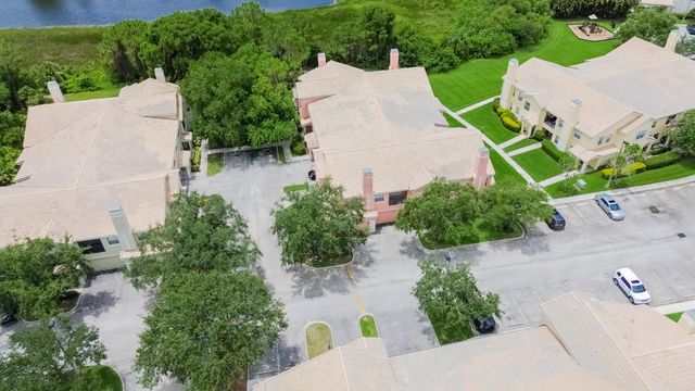 118 SW Peacock Boulevard 10-207, Port St Lucie, FL 34986