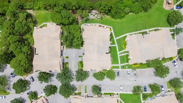 118 SW Peacock Boulevard 10-207, Port St Lucie, FL 34986