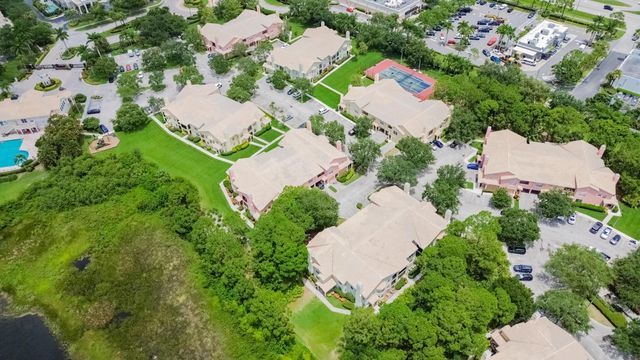 118 SW Peacock Boulevard 10-207, Port St Lucie, FL 34986