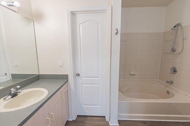 118 SW Peacock Boulevard 10-207, Port St Lucie, FL 34986